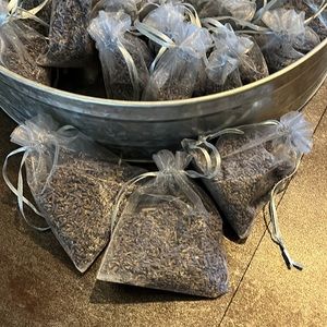 Lavender throw sachets